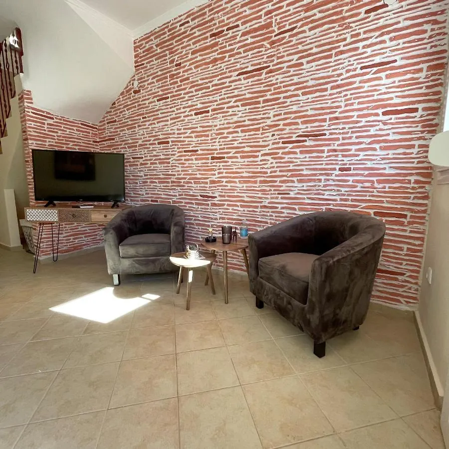 Project Mediterraneo Luxury Maisonettes & Loft Villa Psakoudia 0*,